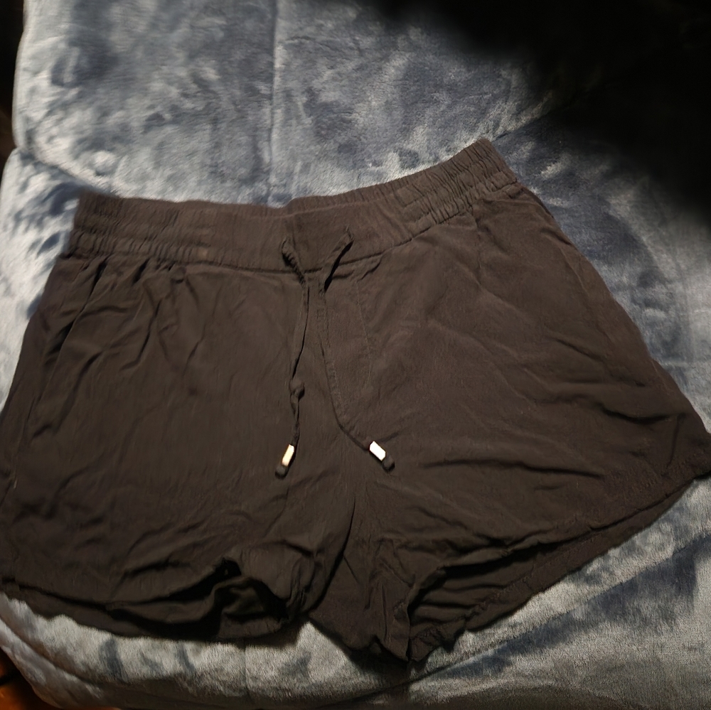 Black old navy shorts